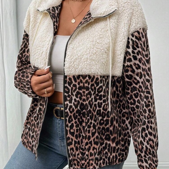 SHEIN Women’s Leopard Print Sherpa Jacket - Picture 2 of 10